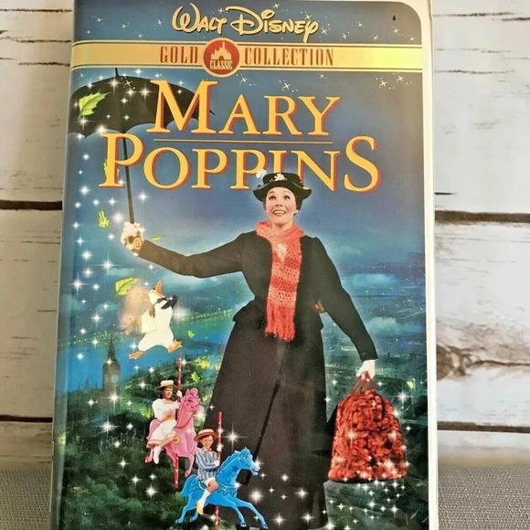 MARY POPPINS Walt Disney VHS Home Video Tape in Clamshell Case - Picture 1 of 5